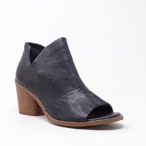 Sofft Molly Women Peep Toe Bootie Black Leather Perforated Block Heel 9.5M